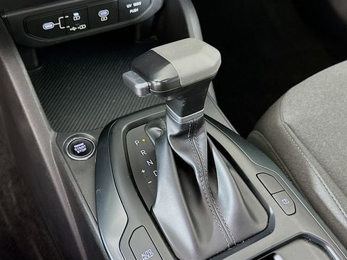 Used 2025 Kia K4 FWD image 24