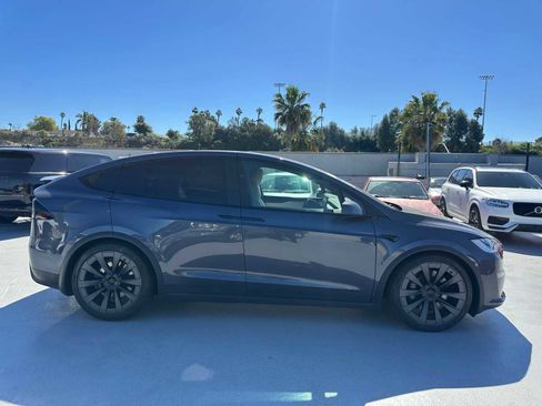 Used 2023 Tesla Model X image 5