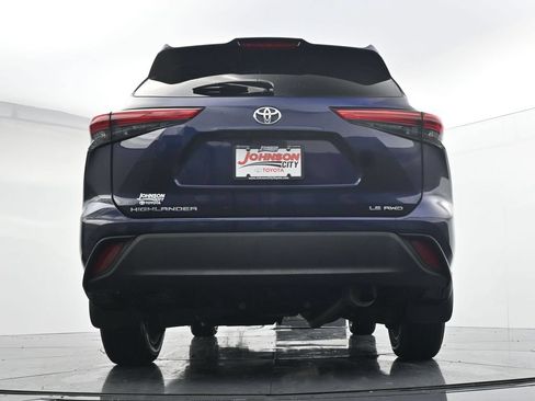 Used 2023 Toyota Highlander LE AWD/4WD image 32