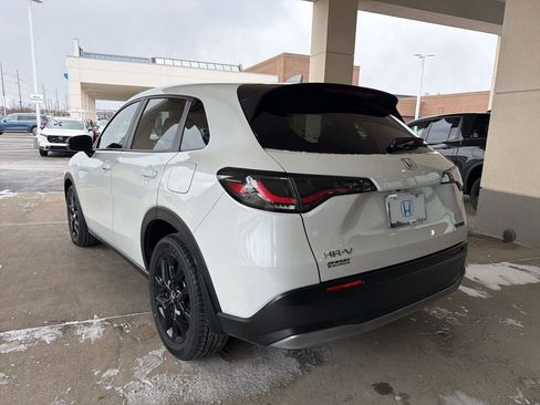 Certified 2024 Honda HR-V Sport image 3