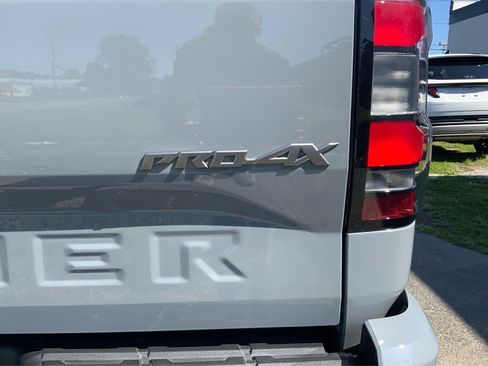 Used 2022 Nissan Frontier PRO-4X AWD/4WD image 24