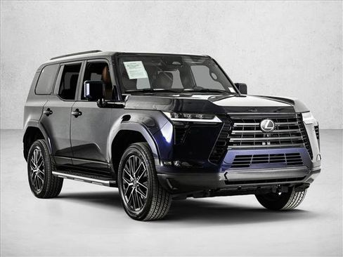 Used 2025 Lexus GX 550 w/ Accessory Package (2T) image 3