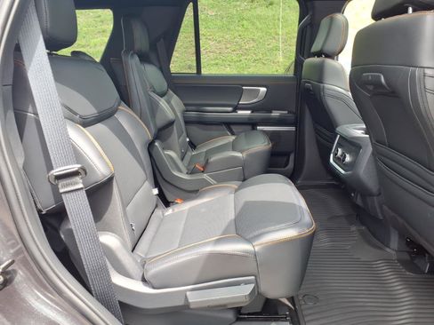 Used 2025 Ford Expedition Tremor image 8