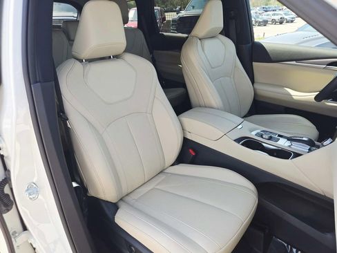 Used 2025 INFINITI QX60 Luxe w/ Vision Package AWD/4WD image 18