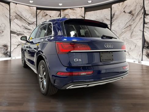 Used 2021 Audi Q5 2.0T Premium w/ Convenience Package AWD/4WD image 3