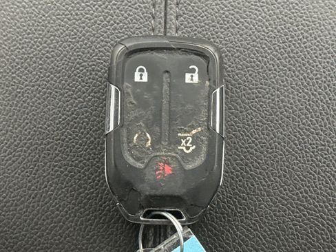 Used 2023 GMC Terrain SLE w/ Driver Convenience Package image 21