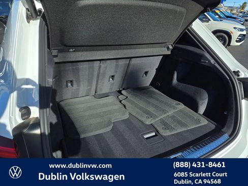 Used 2023 Audi Q3 2.0T Premium image 25