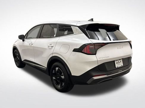 Used 2026 Kia Sportage LX FWD image 7