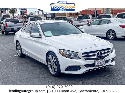 Used 2018 Mercedes-Benz C 300 Sedan image 5