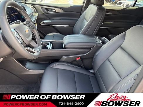 New 2026 Chevrolet Traverse LT w/ Driver Confidence Package AWD/4WD image 5