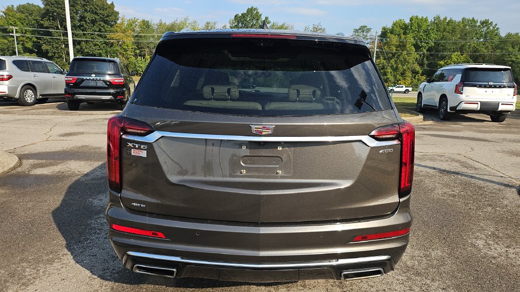 Used 2020 Cadillac XT6 Premium Luxury AWD/4WD image 18