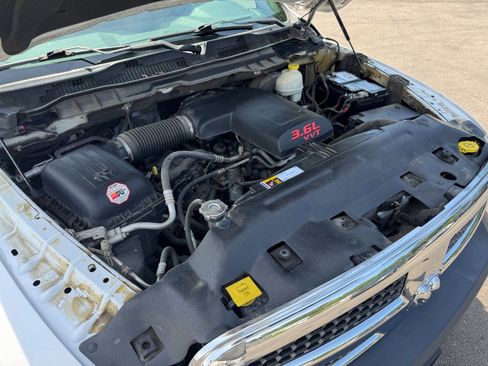 Used 2014 RAM 1500 ST w/ SXT Appearance Group AWD/4WD image 23