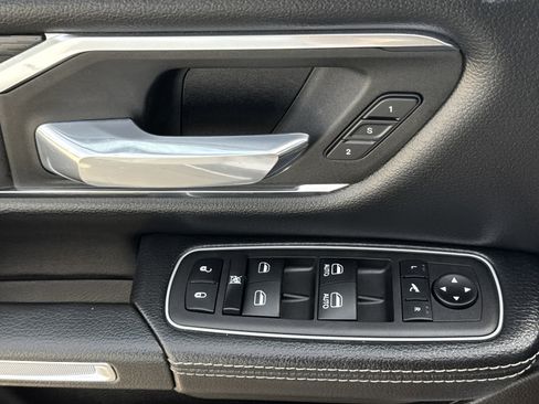 Used 2024 RAM 1500 Laramie image 34