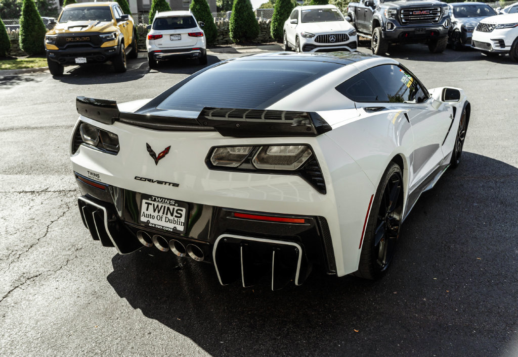 Used 2019 Chevrolet Corvette Stingray Coupe w/ Carbon Flash Badge Package RWD image 31