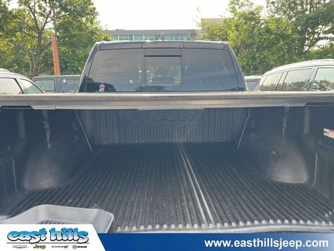 Used 2022 RAM 1500 Laramie AWD/4WD image 8