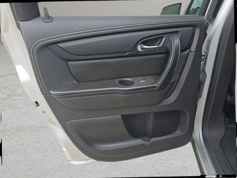 Used 2015 Chevrolet Traverse LT AWD/4WD image 11