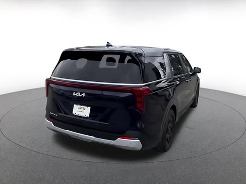 Used 2026 Kia Carnival FWD image 12