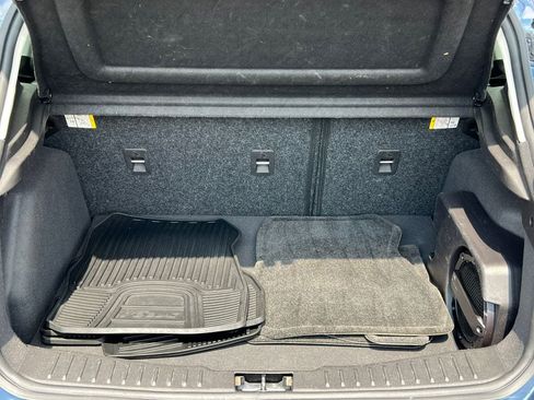 Used 2018 Ford Focus Titanium w/ Titanium Technology Package FWD image 33
