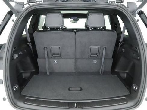 New 2025 Jeep Grand Cherokee L Limited w/ Black Appearance Package image 17