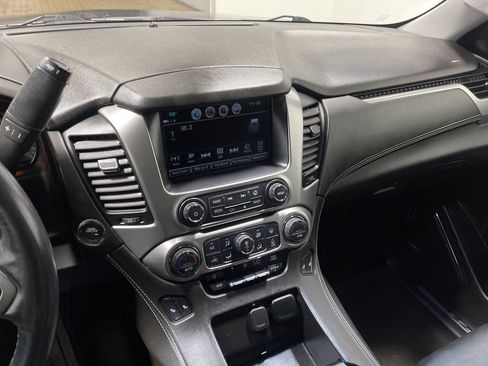 Used 2018 Chevrolet Tahoe LT w/ Luxury Package AWD/4WD image 30