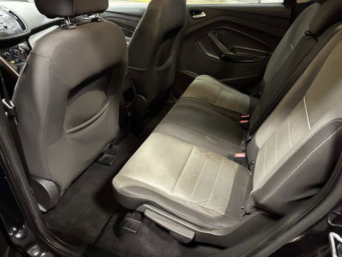 Used 2015 Ford Escape SE image 15