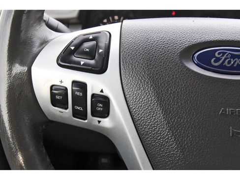 Used 2013 Ford Edge SEL image 18