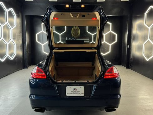 Used 2013 Porsche Panamera 4 Platinum Edition AWD/4WD image 8