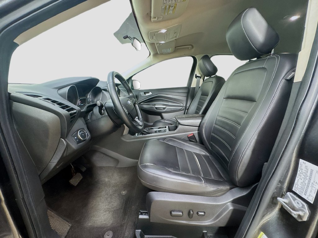 Used 2019 Ford Escape SEL FWD image 22