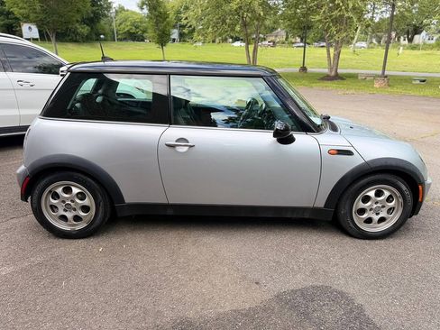 Used 2006 MINI Cooper Hardtop FWD image 7