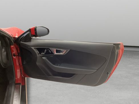 Used 2017 Jaguar F-TYPE Convertible RWD image 12
