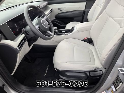 Used 2026 Hyundai Tucson SE FWD image 9