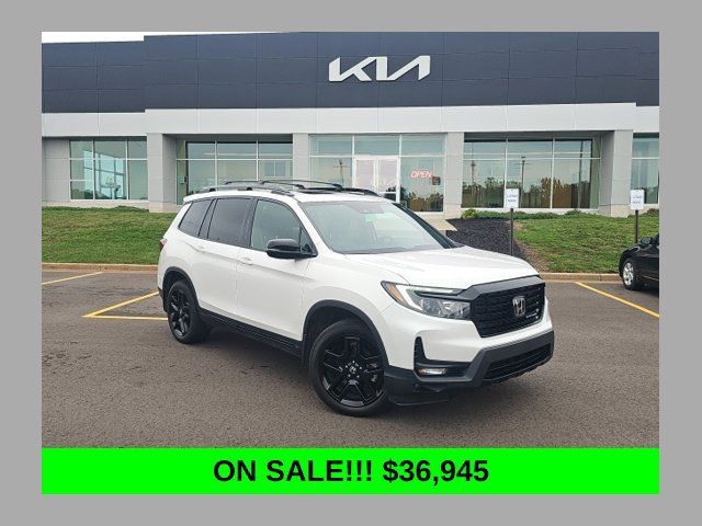 Used 2024 Honda Passport Black Edition image 1