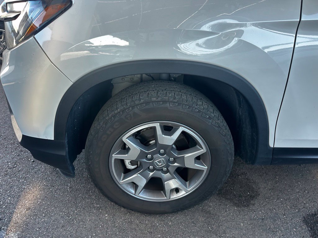 Used 2023 Honda Passport TrailSport image 19