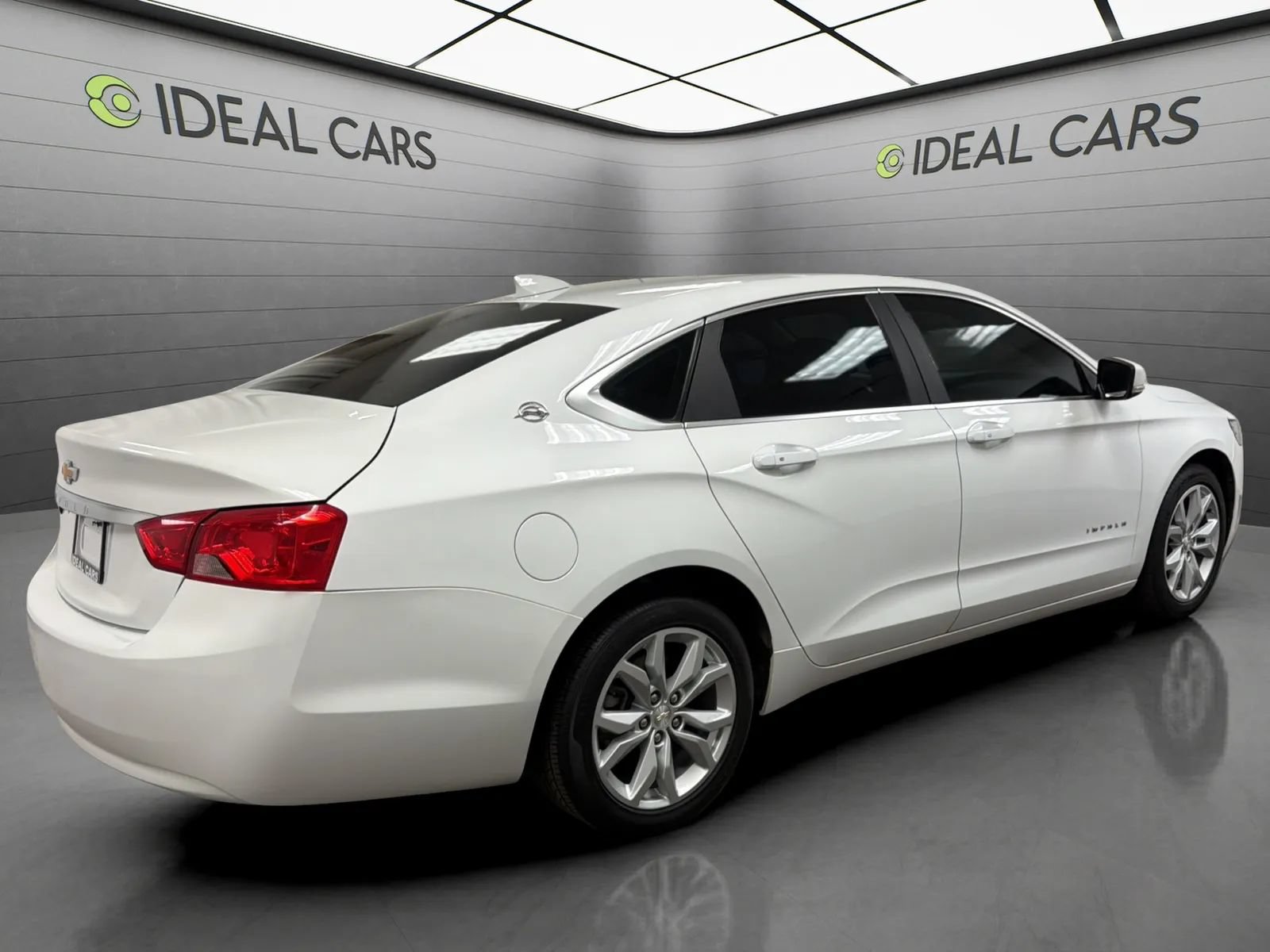 Used 2019 Chevrolet Impala LT FWD image 5