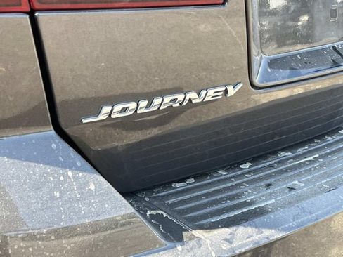 Used 2016 Dodge Journey SE w/ Flexible Seating Group FWD image 10