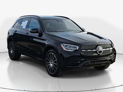 Used 2022 Mercedes-Benz GLC 300 image 2