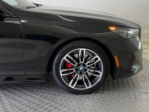 Used 2025 BMW 530i xDrive w/ M Sport Package image 10
