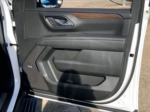 Used 2024 Chevrolet Tahoe High Country image 21