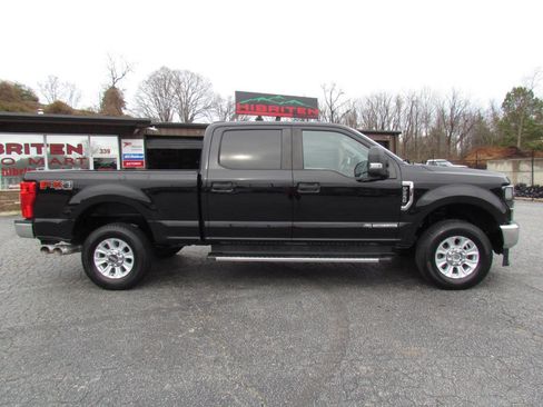 Used 2020 Ford F250 XL w/ STX Appearance Package image 8