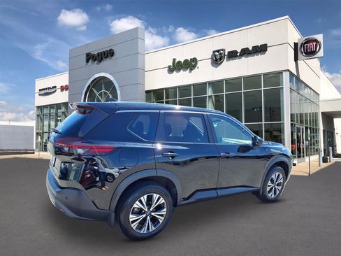 Used 2023 Nissan Rogue SV AWD/4WD image 2