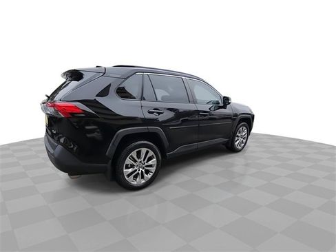 Used 2024 Toyota RAV4 XLE Premium image 8