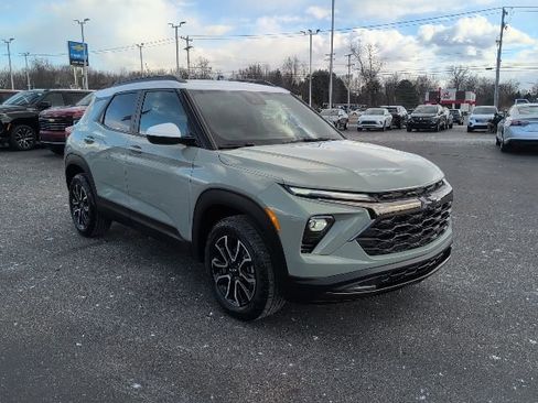 Used 2025 Chevrolet TrailBlazer ACTIV w/ Convenience Package image 8