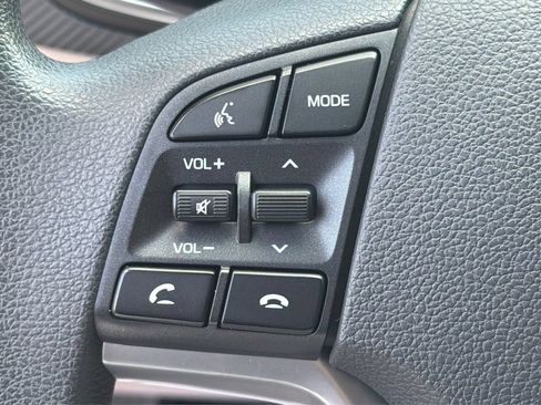 Used 2020 Hyundai Tucson Value AWD/4WD image 32