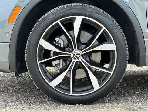 Certified 2023 Volkswagen Tiguan SEL R-Line AWD/4WD image 26