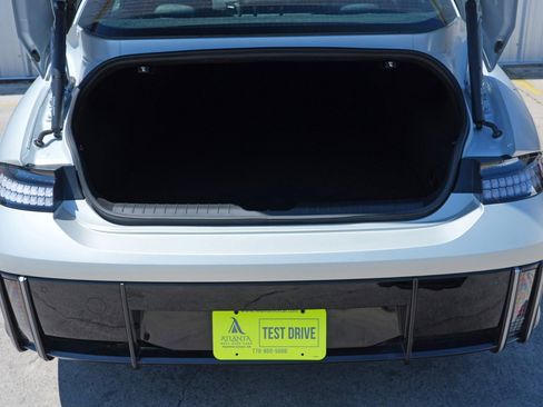 Used 2023 Hyundai Ioniq 6 SEL image 9