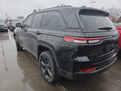 Used 2024 Jeep Grand Cherokee Limited w/ Black Appearance Package