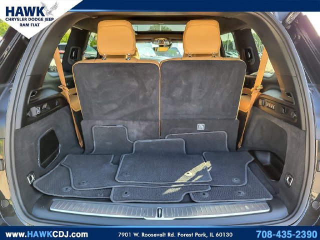 Used 2023 Jeep Grand Cherokee L Summit AWD/4WD image 26