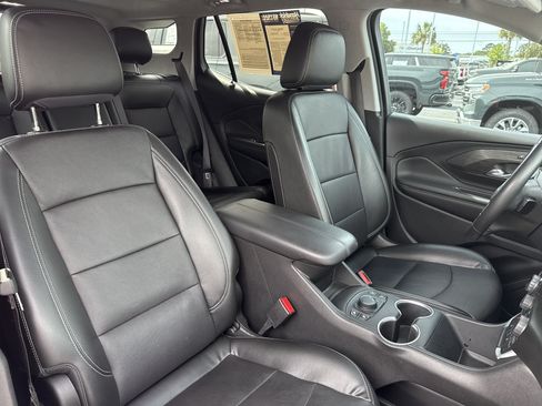 Used 2022 GMC Terrain SLT FWD image 31