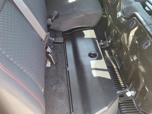 Used 2020 Toyota Tacoma SR5 image 24