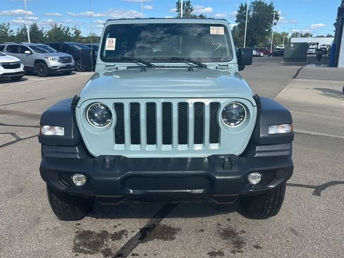 Used 2023 Jeep Wrangler Unlimited Sport AWD/4WD image 8